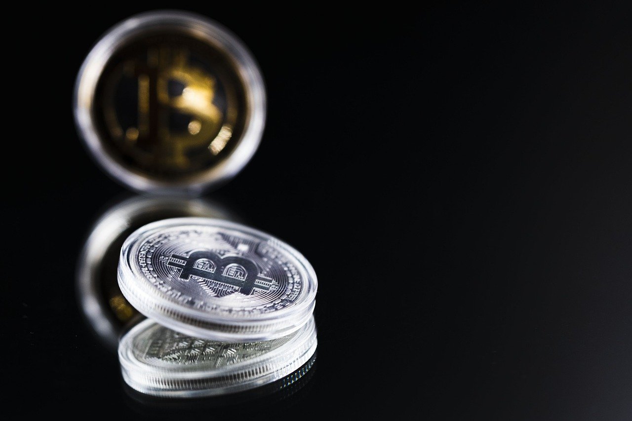 Warum Bitcoin, Ethereum und Dogecoin heute abgestürzt sind